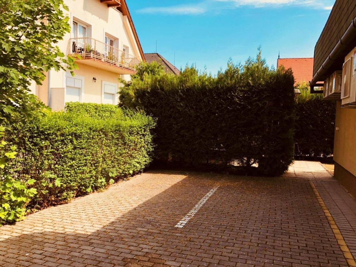 Zoeldteto Panzio Bed & Breakfast Balatonfüred Eksteriør bilde