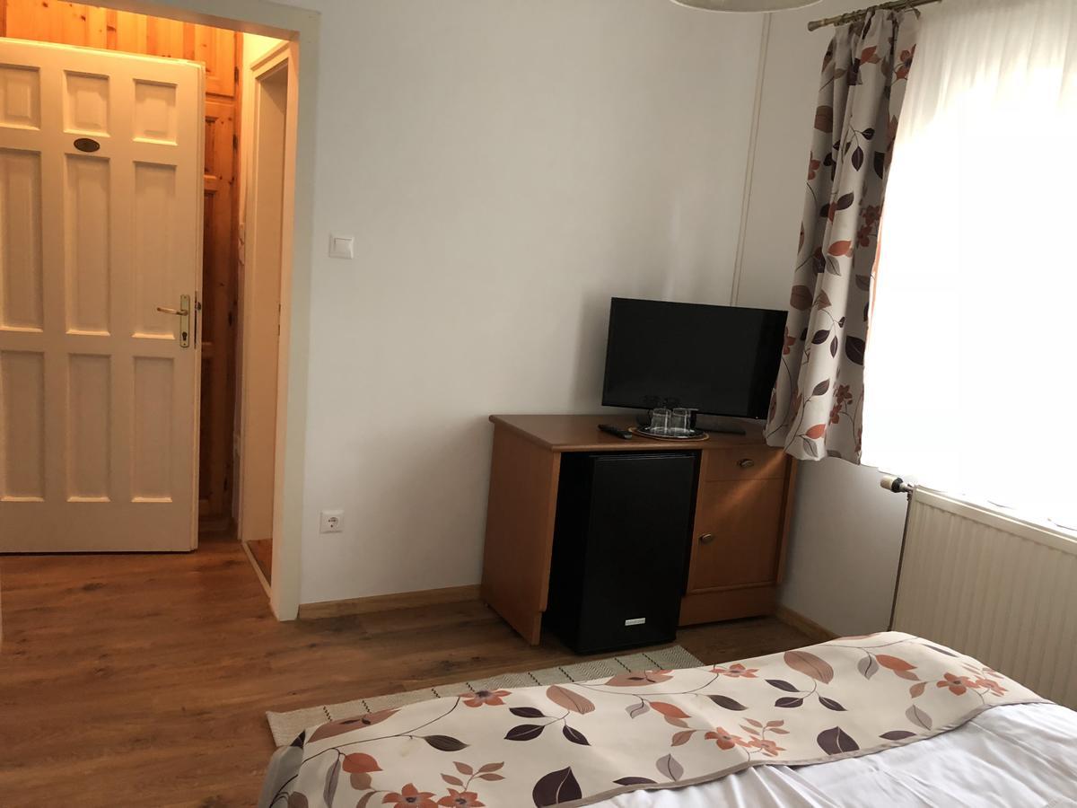 Zoeldteto Panzio Bed & Breakfast Balatonfüred Eksteriør bilde
