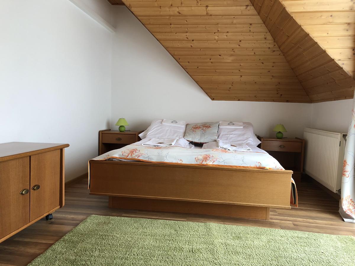 Zoeldteto Panzio Bed & Breakfast Balatonfüred Eksteriør bilde