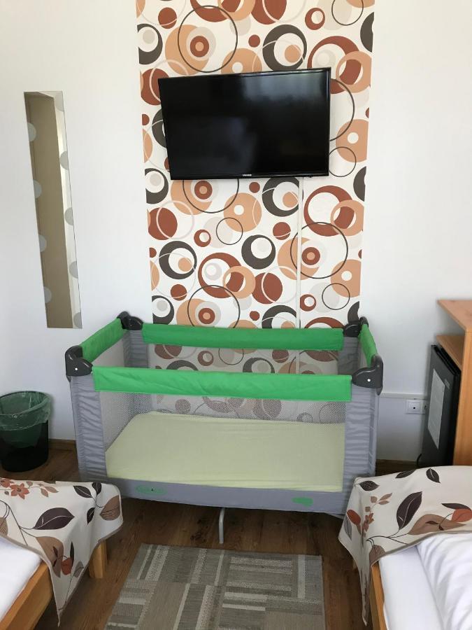 Zoeldteto Panzio Bed & Breakfast Balatonfüred Eksteriør bilde