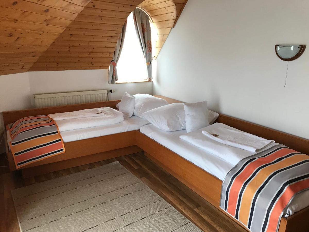 Zoeldteto Panzio Bed & Breakfast Balatonfüred Eksteriør bilde
